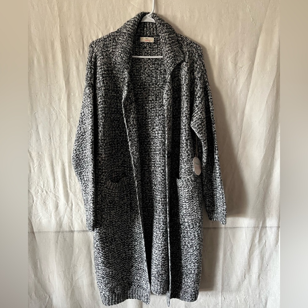Hummingbird Black and White Knit Cardigan